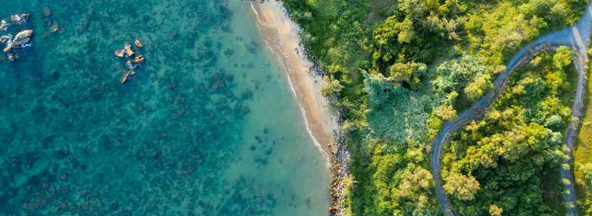 Romantic Vietnam Escape – Cities, Bays & Timeless Charm